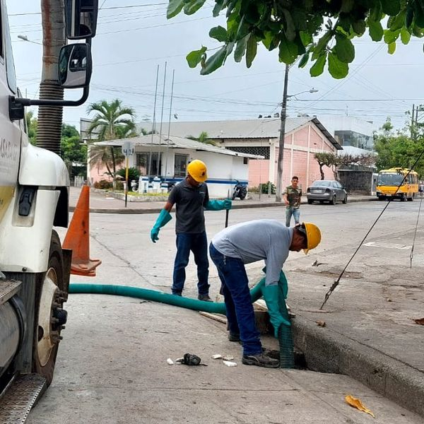 Más barrios se benefician con campaña pre invernal