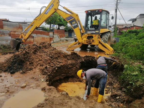 Reparación de fugas en parroquia La Unión